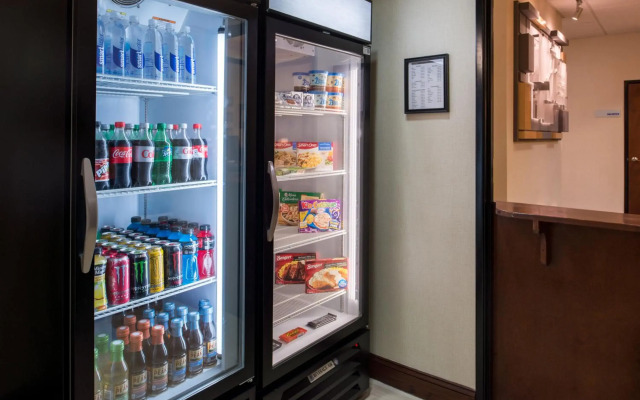 Holiday Inn Express Hotel & Suites Pittsburg by IHG