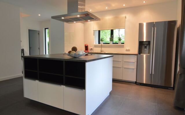 Modern Holiday Home In Brasschaat near Town Center