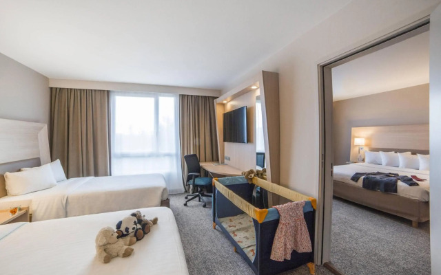 Courtyard by Marriott Paris La Defense West - Colombes