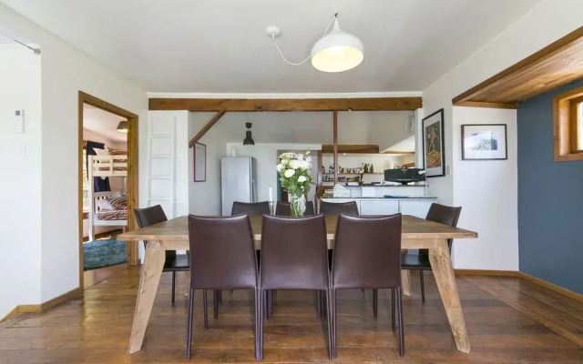 The Vintage Cottage