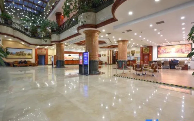Zhonglian Hotel - Dandong