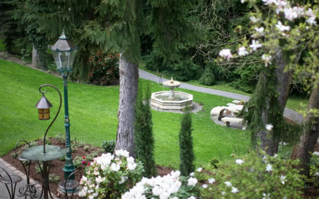Villa Hammerschmiede Hotel & Restaurant