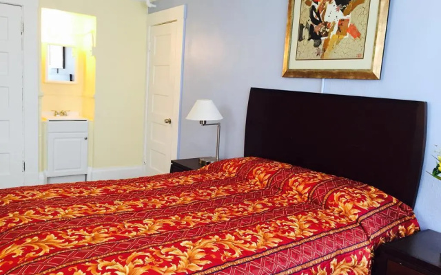 Aldrich Hotel