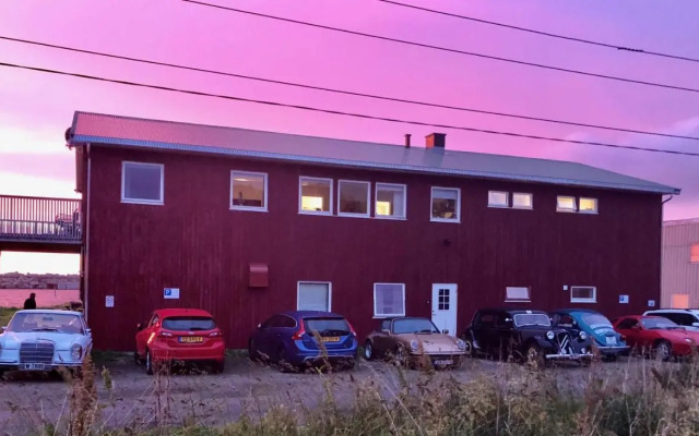 Midnattsol Rom Og Hytter