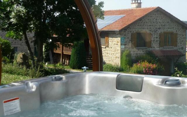 Gîte Sauvain, 4 Pièces, 6 Personnes - Fr-1-496-94