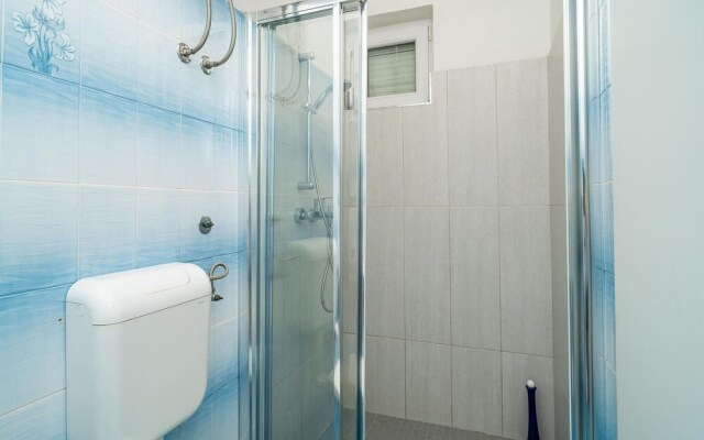 Beautiful Home in Stikovica With Wifi and 2 Bedrooms