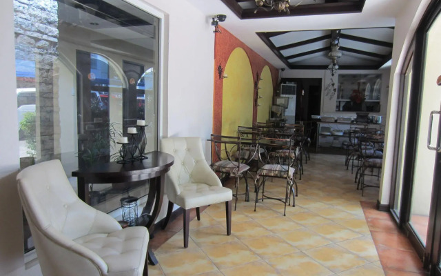 The Suites at Calle Nueva