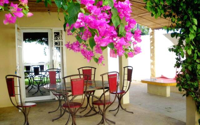 Villa With 3 Bedrooms in Saly, With Pool Access, Enclosed Garden and W