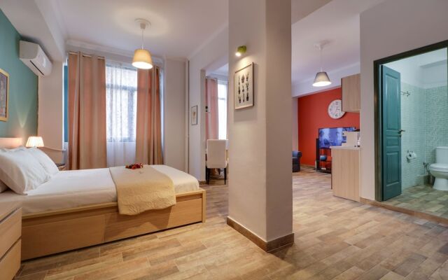 Ermou Fashion Suites