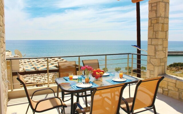 Stunning Home in Heraklion With Wifi and 3 Bedrooms