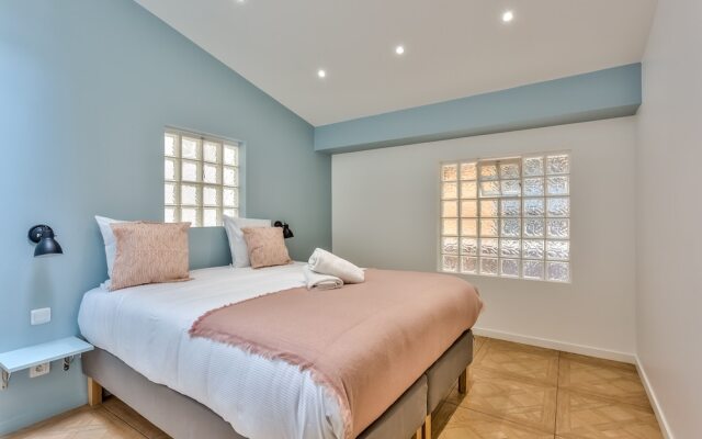 86 Urban Lovely Apartment