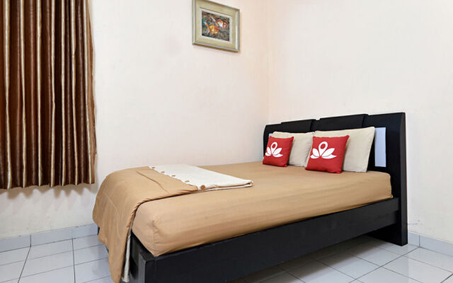 ZEN Rooms Karet Tengsin