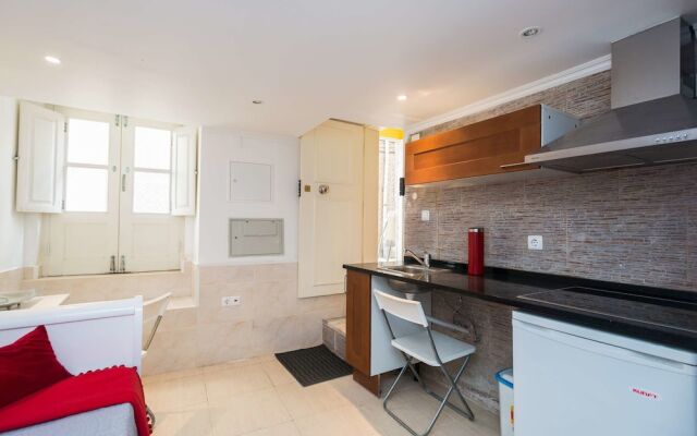 Lisbon Low Cost Apartments