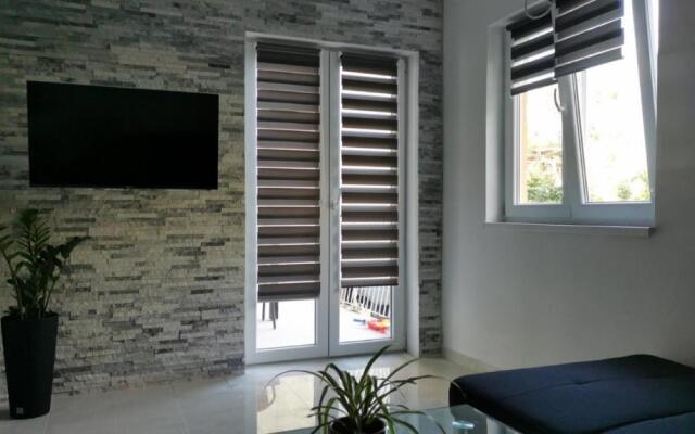 Apartment Deni
