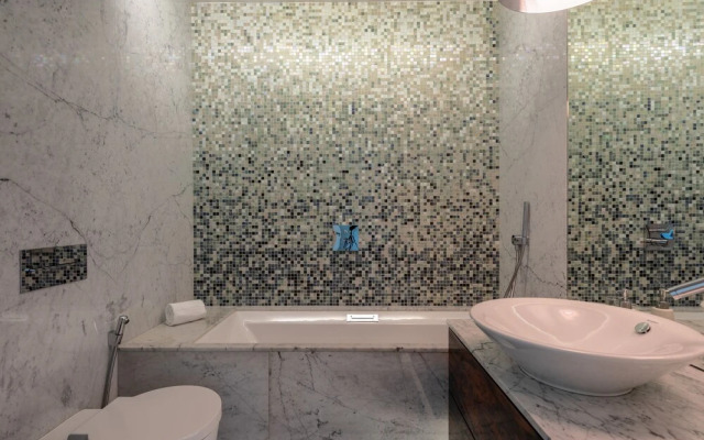 ALTIDO Lux Chiado 2-Floor 3-BR Apartment w/Garage