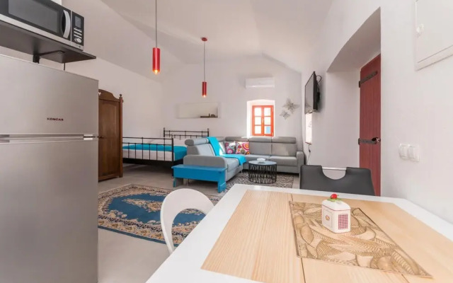 Amazing Home in Sukosan With 3 Bedrooms, Private Swimming Pool and Outdoor Swimming Pool