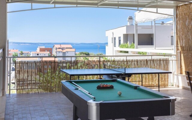 Nice Home in Podstrana With Wifi and 2 Bedrooms