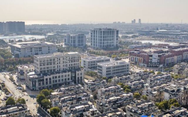JI Hotel Shanghai Chongming Executive Center