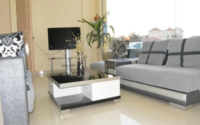 Naama Alshmal