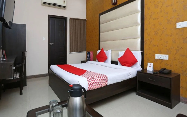 Hotel Amara by OYO Rooms