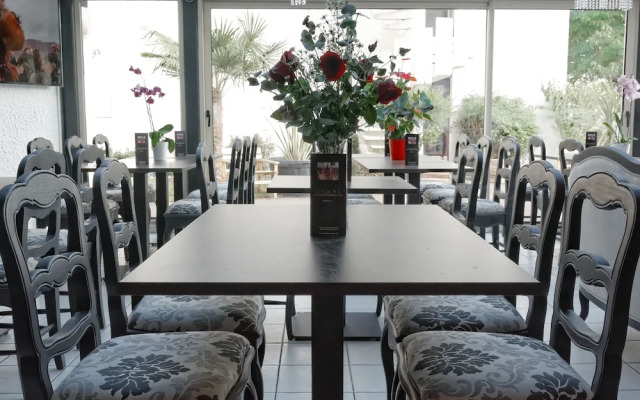 Hotel Le Chantereigne