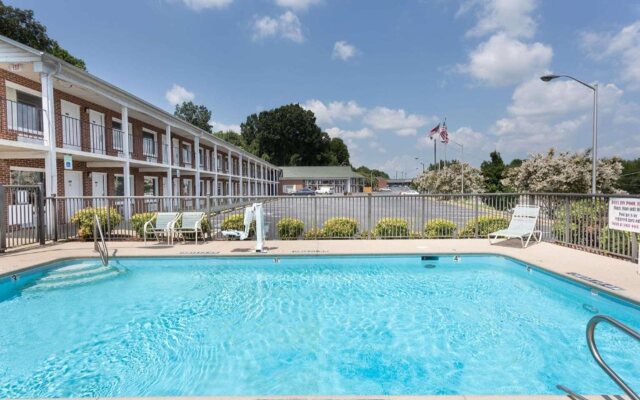 Hamilton Inn Jonesville NC