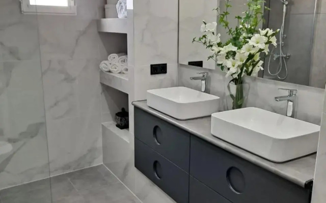 Levante Suites