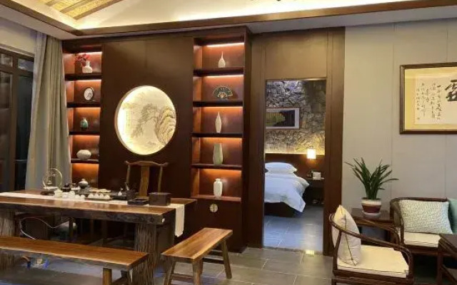 Fuyang Huaiwang Bieyuan Homestay (Raozhou Ancient Town Branch)
