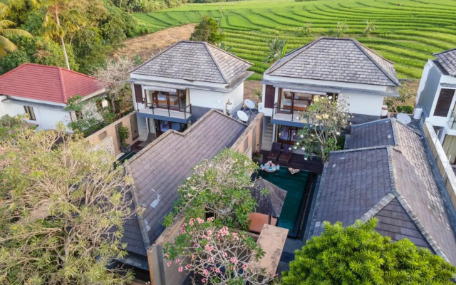 Royal Nyanyi Villa