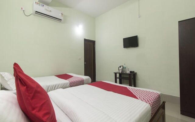 OYO 14331 Hotel Aquarium