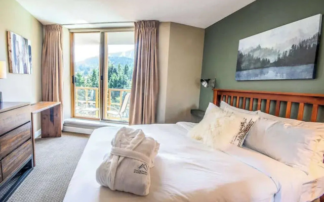 Cascade Lodge - Beautiful One Bedroom Suite 226