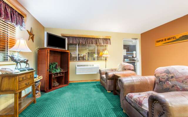 Super 8 by Wyndham Trinidad