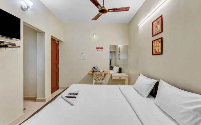 King's Court by Blessings Hospitality