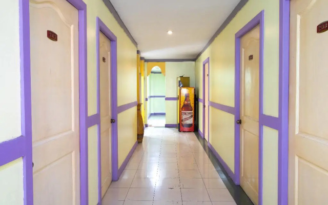 Oyo 790 Mango Inn