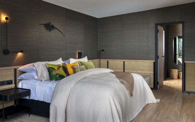 Delamore Lodge – Guest Rooms – Blackpool