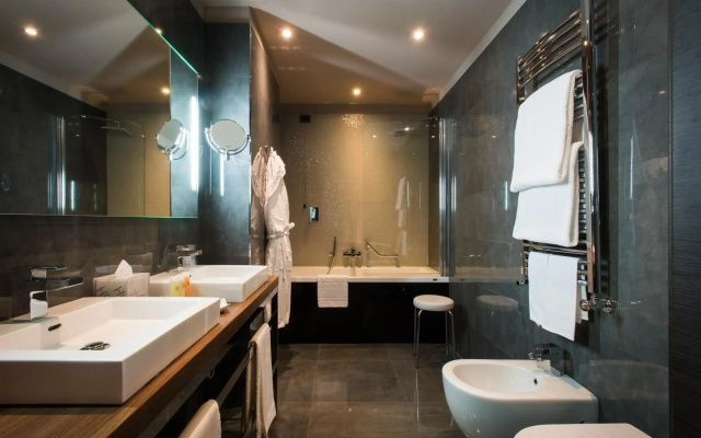 Avani Palazzo Moscova Milan  (previously NH Palazzo Moscova)
