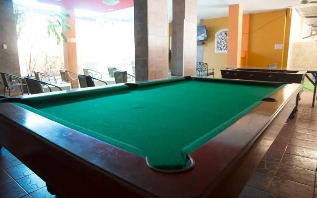 Tropical Inn