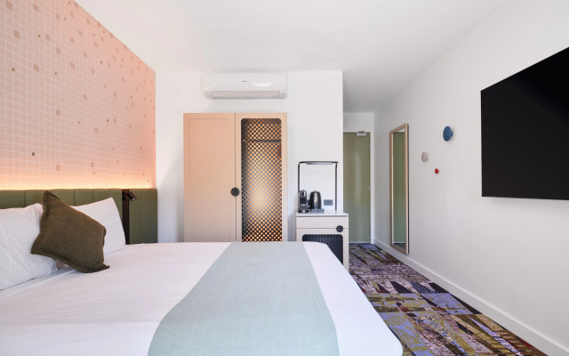 Novotel St Kilda – Guest Rooms – Melbourne