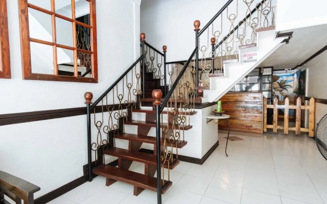 Reddoorz @ Vito Cruz Extension