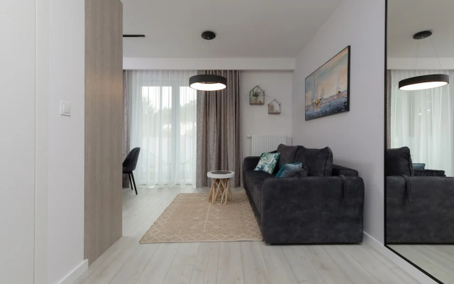 Deep Blue Apartment in Mielno by Renters