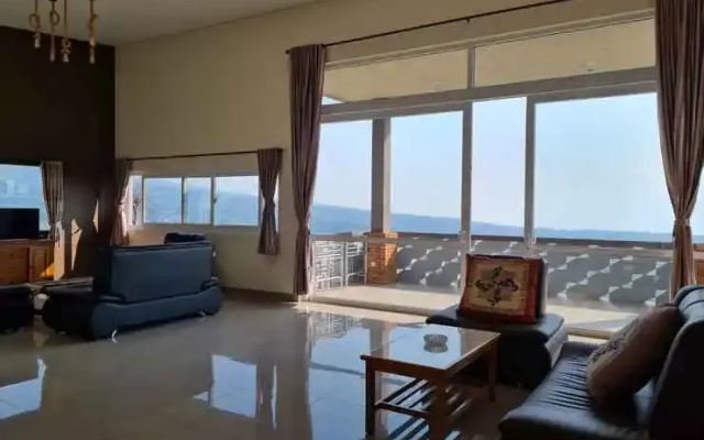 Villa Mega Surya