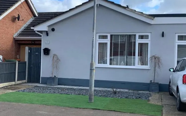 Beautiful 2-bed Bungalow in Canvey Island