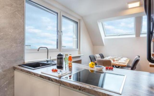 Mark's Penthouse Apartments