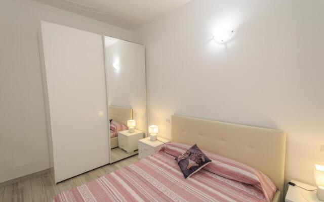 Bilocale ristrutturato a nuovo a 20 metri dal mare