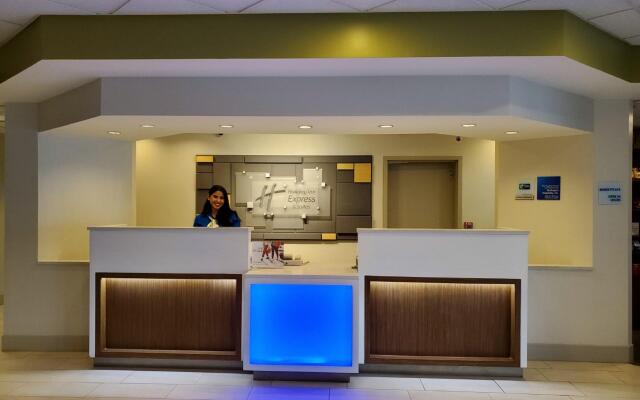 Holiday Inn Express & Suites Miami - Hialeah, an IHG Hotel