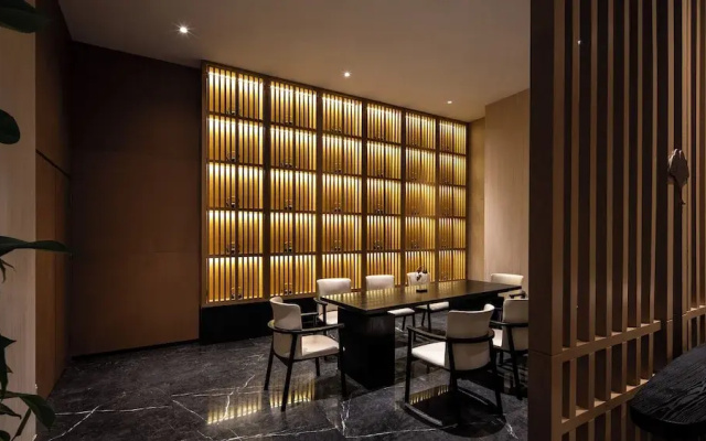 Holiday Inn Express Guangzhou Baiyun Airport T2 by IHG