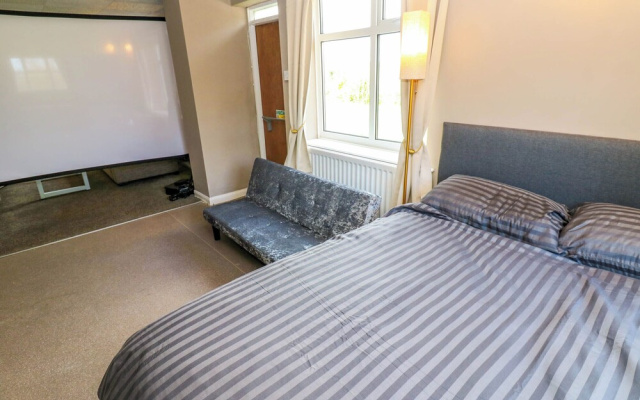 Newfield Apartment
