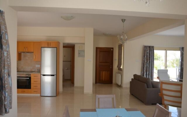 Anthorina Villa 6