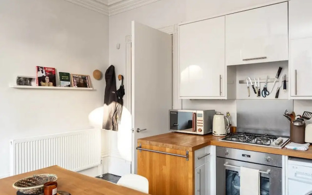 Stylish 1 Bedroom With a Private Garden