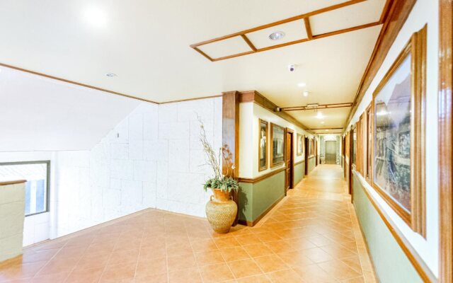 Capital O 283 Id Residences